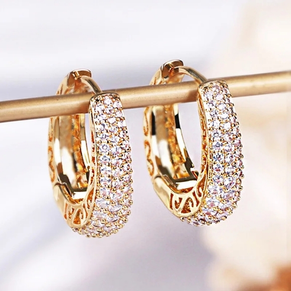 Gold plated Cubic Zirconia Earrings - Picture 2 of 6
